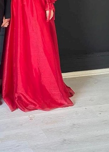 Kırmızı Abiye Elbise - Görsel 4