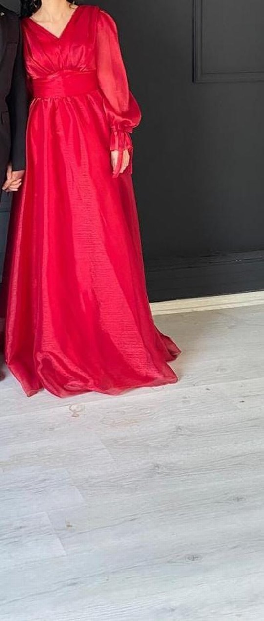 Kırmızı Abiye Elbise - Görsel 4