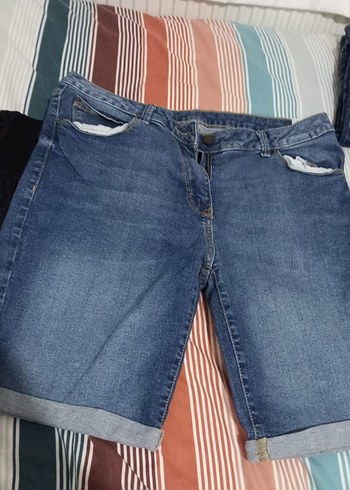 Kadın Mavi Denim Midi Şort
