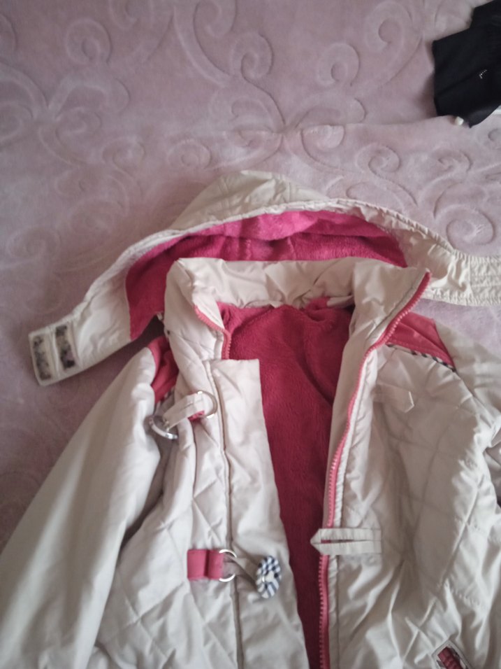 Kız Çocuk Kapüşonlu Pembe Mont - Görsel 4