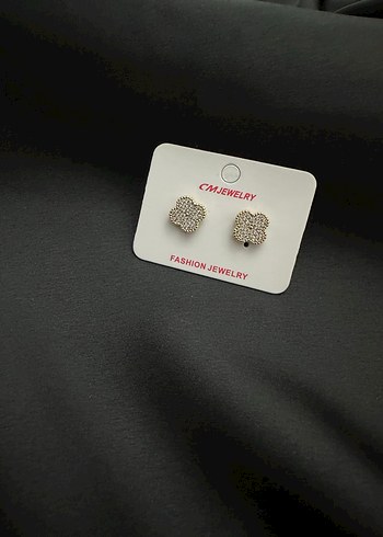 Altın Renkli Mini Yonca Küpe - Görsel 2