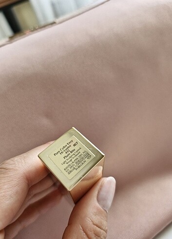 Beden Estee Lauder Pure Color Envy Ruj