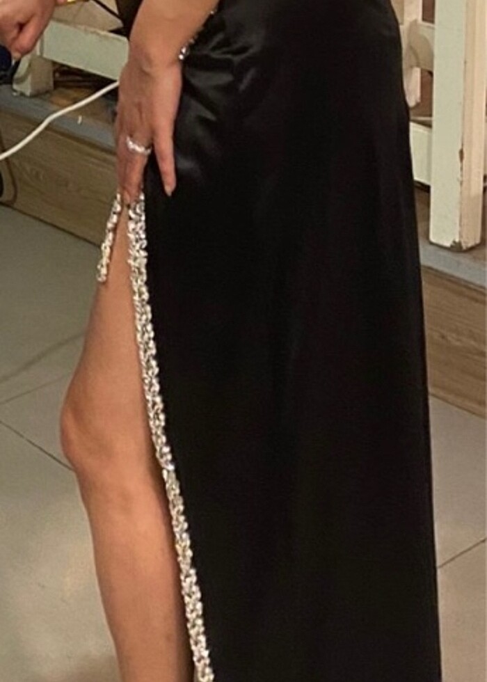 Taşlı saten abiye - Görsel 2