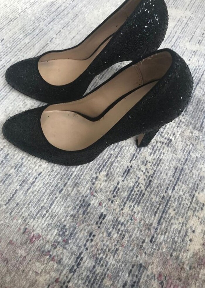 Topuklu ayakkabı - Görsel 2