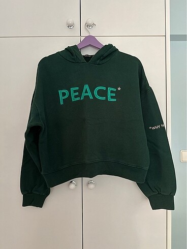 Bershka Crop Sweatshirt