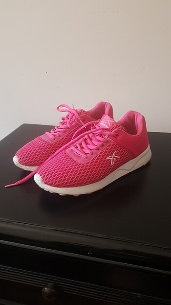 Pembe Spor Ayakkabı