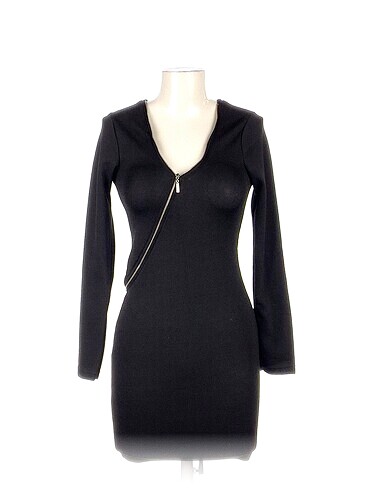 PreLoved Kısa Elbise %70 İndirimli.