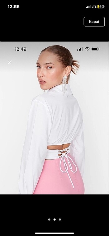 Trendyolmilla korse detaylı poplin gömlek
