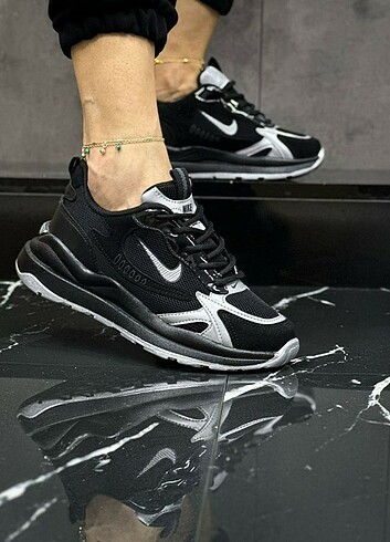 Siyah Nike Spor 