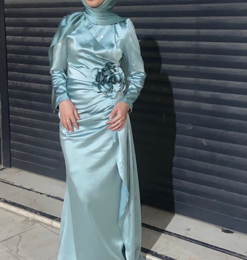 Teniz durumda düğünde giyilmiştir - Görsel 2