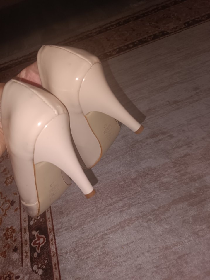 Bej Stiletto Topuk Kadın Ayakkabı - Görsel 2