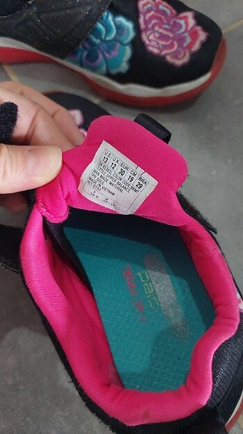 30 Beden çeşitli Renk Skechers kız çocuk ayakkabısı