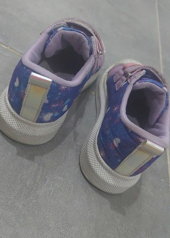 33 Beden Mor Baskılı Kız Çocuk Spor Ayakkabı Velcro