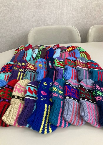 Renkli el örgüsü patik 10 cift adet fiyati 37 tl