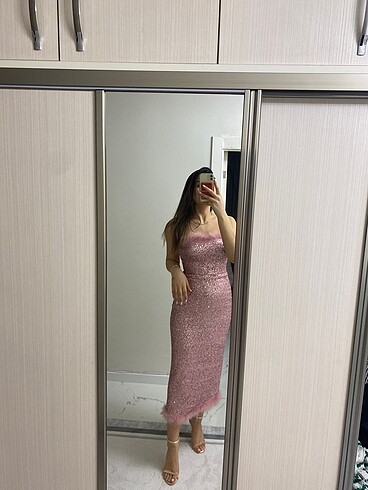 Söz nişan elbisesi pudra pembe payetli midi boy