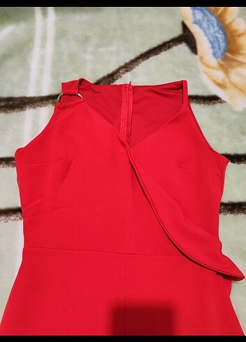 Kırmızı tulum - Görsel 4