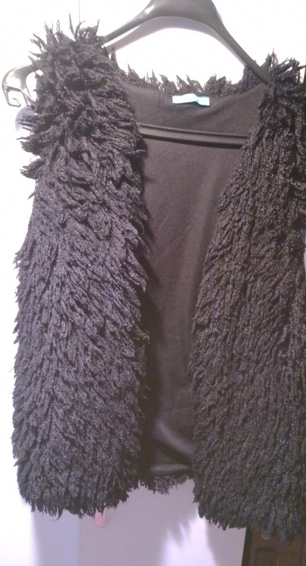 Siyah Tüylü Midi Kadın Yelek - Görsel 3