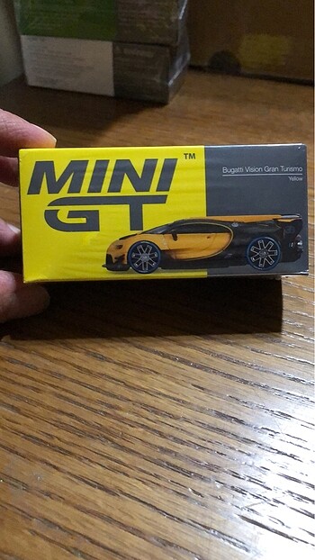 Mini GT Bugatti