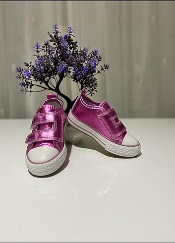 24 Beden KIZ BEBEK/ÇOCUK CONVERSE SPOR AYAKKABI 