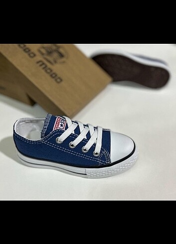 21 Beden Bebek / Çocuk Converse Spor Ayakkabı