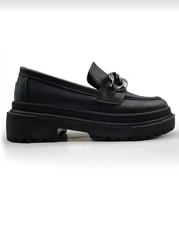 Zara Kadın Loafer Zincir Detay Ayakkabı