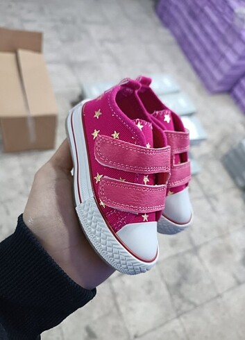 Kız bebek çocuk Converse spor ayakkabı