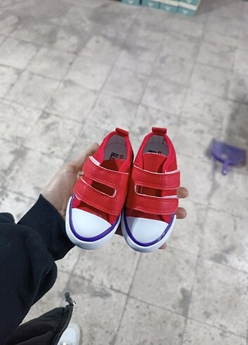 22 Beden Bebek Çocuk Converse Spor Ayakkabı