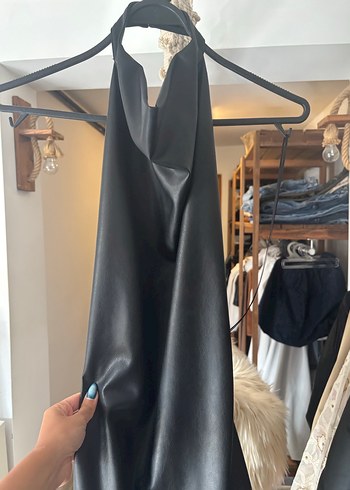 Zara Zara Sırtı Açık Deri Elbise