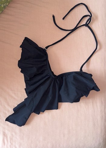 s Beden Siyah Fırfırlı Straplez Goth Bikini Üstü