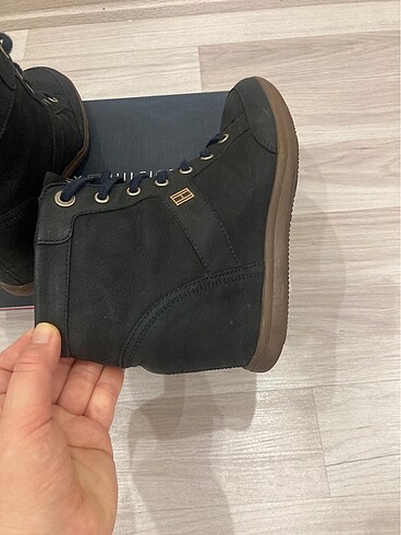 38 Beden ORJİNAL TOMMY HİLFİGER KISA BOT