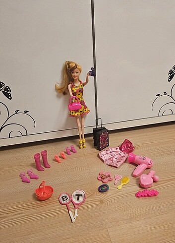 Barbie Bebek 
