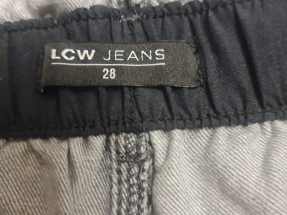 Düğmeli Gri Kadın Şort - Görsel 3