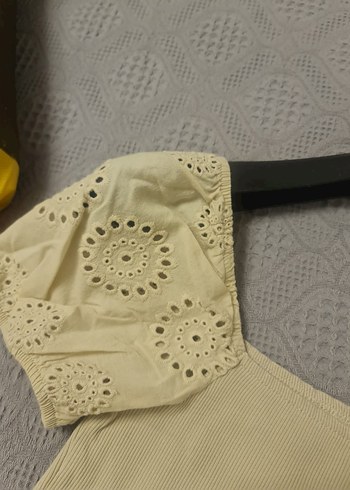 Bej Kısa Kollu Kadın Crop - Görsel 2