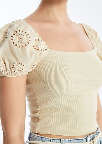 Bej Kısa Kollu Kadın Crop - Görsel 4