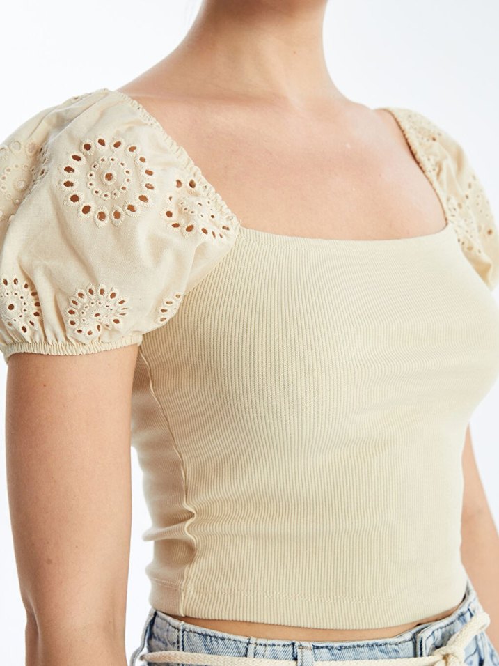 Bej Kısa Kollu Kadın Crop - Görsel 4