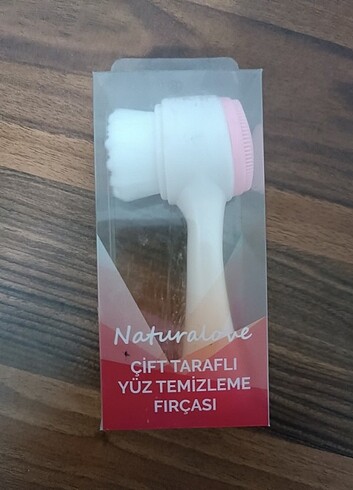 Naturalove Çift Taraflı Yüz Temizleme Fırçası 