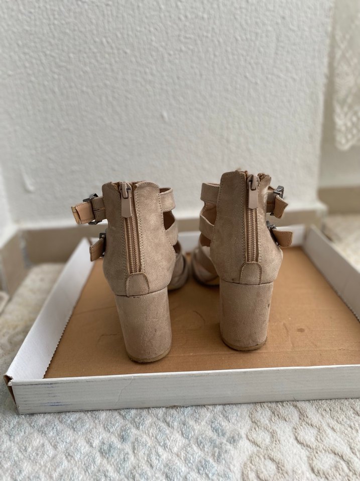 Bej Süet Kadın Topuklu Sandalet - Görsel 3