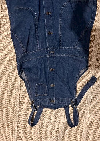 Kadın Mavi Denim Askılı Kısa Tulum - Görsel 5
