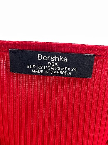 xs Beden kırmızı Renk Bershka Mini Üst %70 İndirimli.