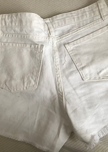 Beyaz Kadın Mini Denim Şort - Görsel 2