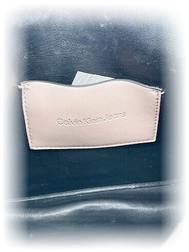 Beden Calvin Klein Çapraz Çanta %70 İndirimli.