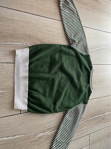 4 Yaş Beden Doğa koleji sweater