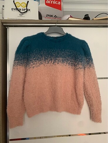 Pembe mavi geçişli kazak