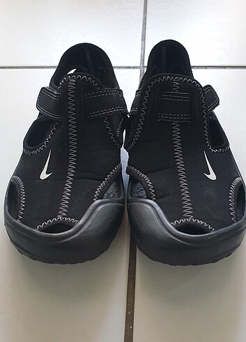 31 Beden siyah Renk Nike sandalet
