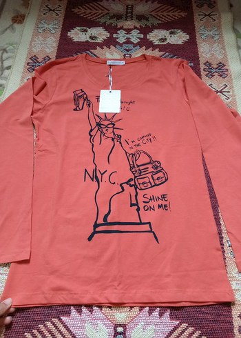 Kırmızı Baskılı Tişört - Görsel 4