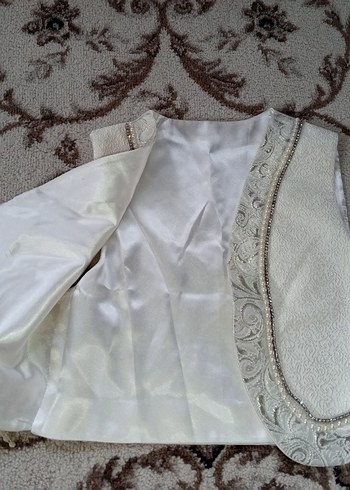 Beyaz Nakışlı Düğmeli Çocuk sünnetTakımı - Görsel 17