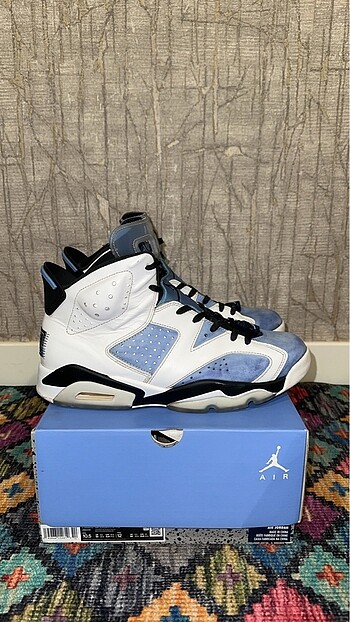 AIR JORDAN 6 UNC WHITE