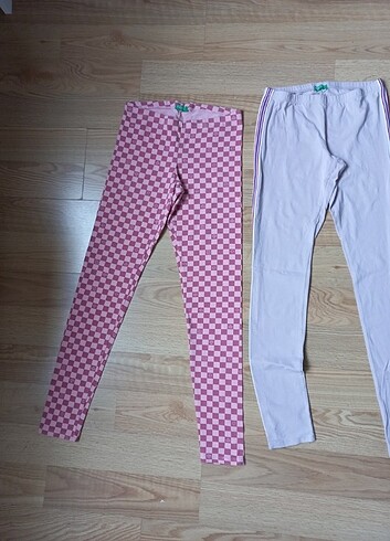 12-13 Yaş Beden Benetton sweatshirt ve 2 tayt