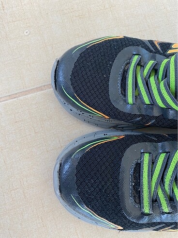 35 Beden siyah Renk Spor ayakkabı