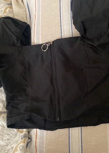 Siyah crop kadın bluz - Görsel 3